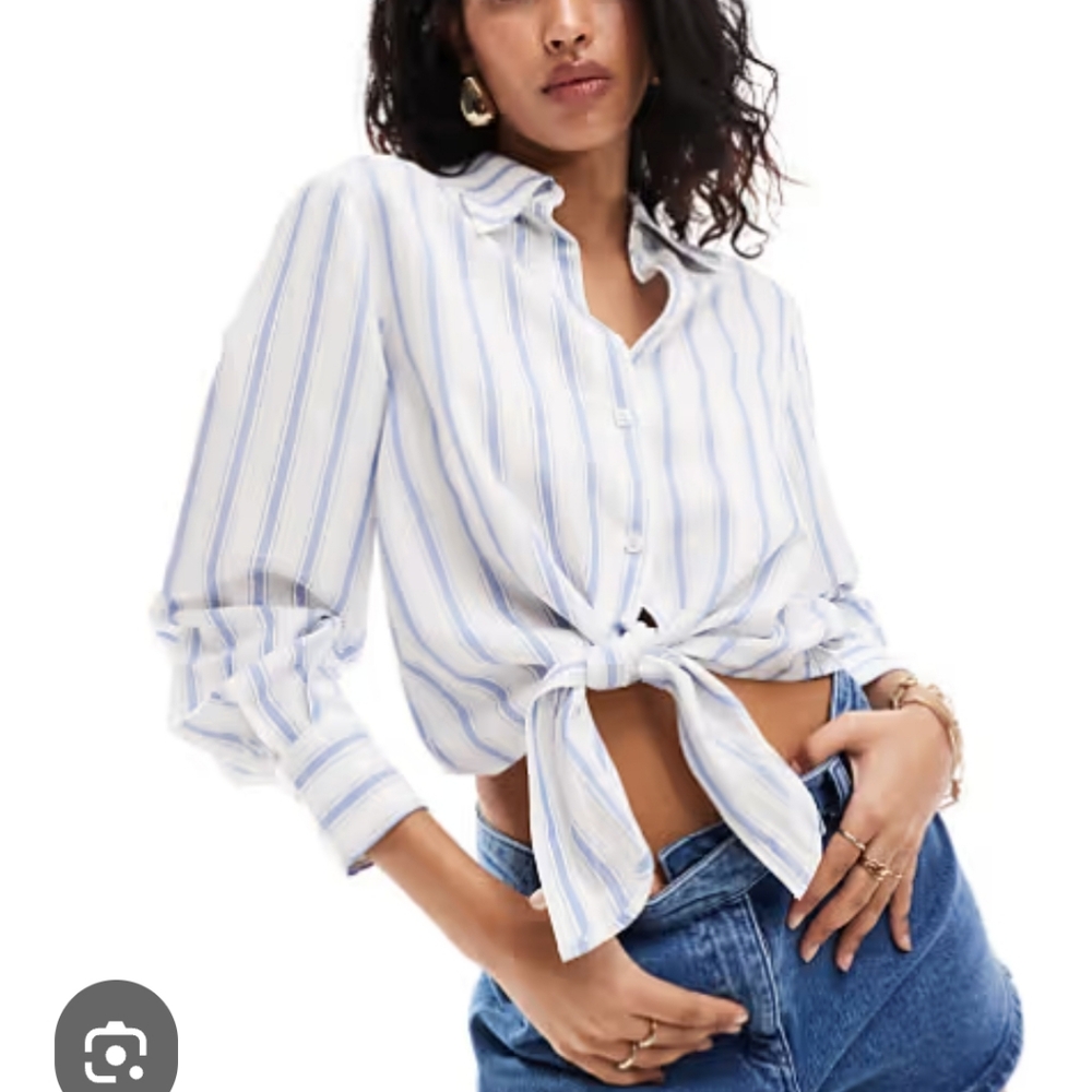 Abercrombie & Fitch Women's Blue Striped Top Size XS